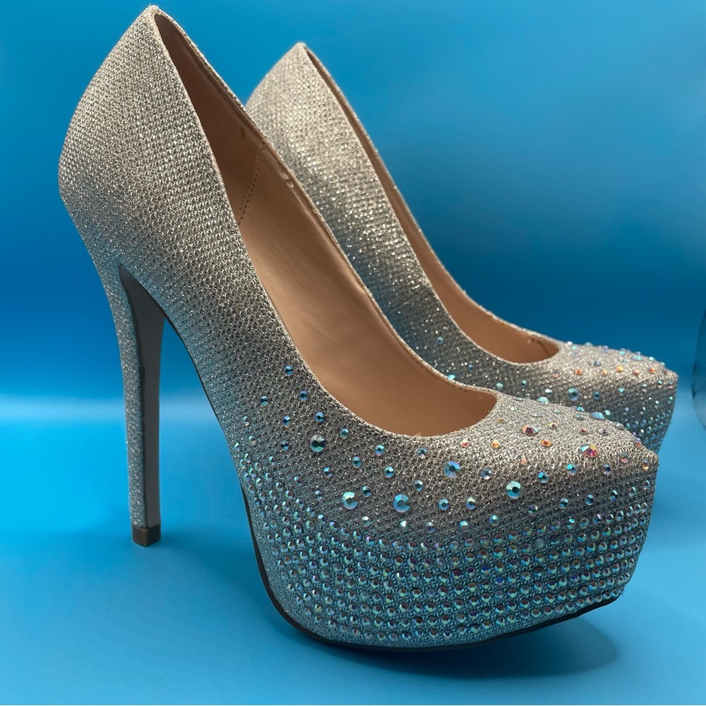 New De Blossom Collection Crystal Smothered Silver Platforms